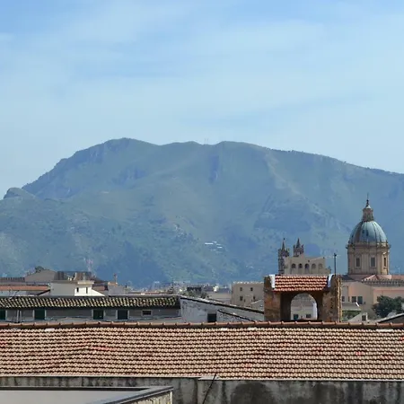 Holiday home La Terrazza Sul Mercato Storico Palermo